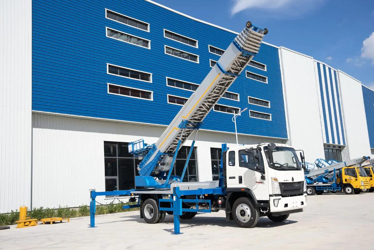 天柱小型云梯车上料车租赁多少钱