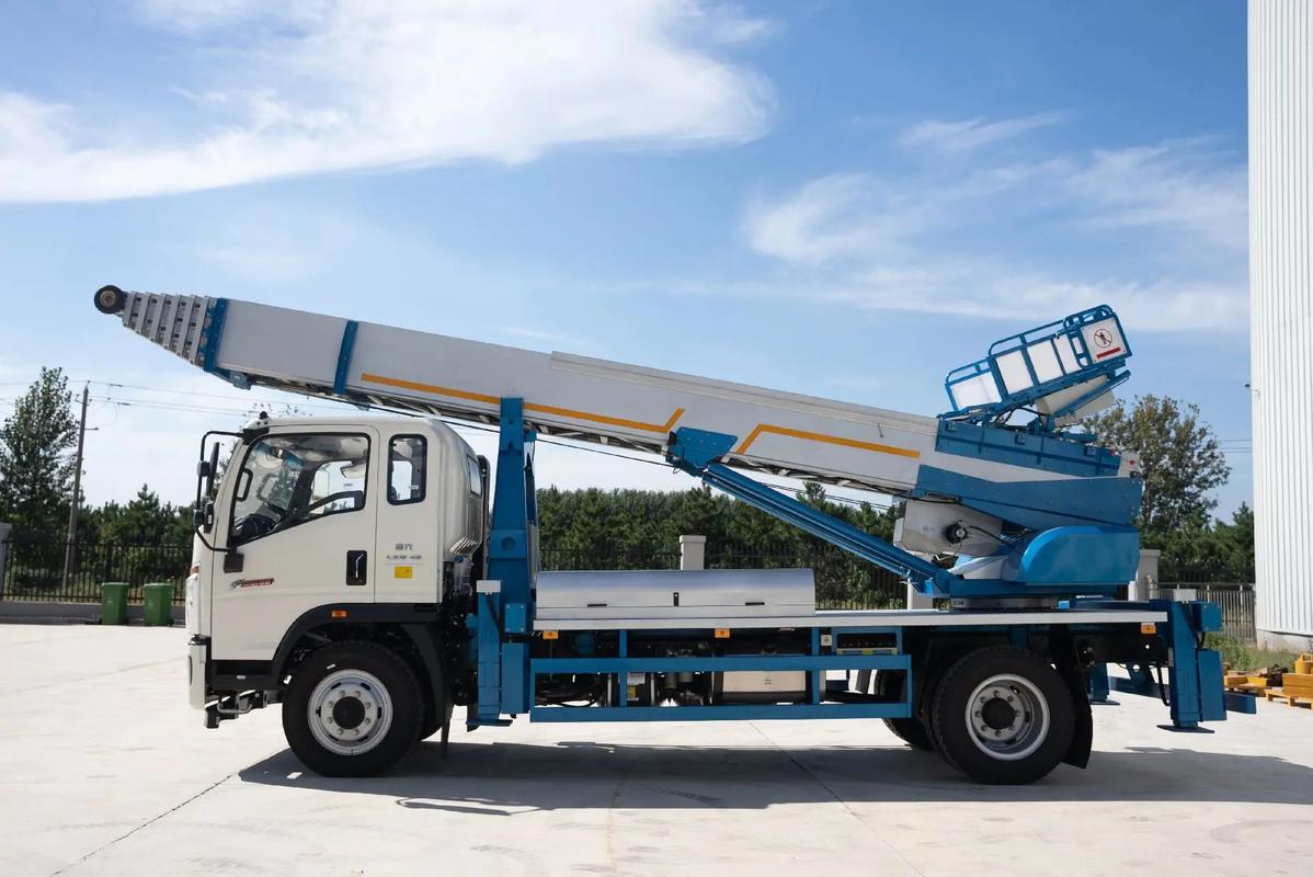 天柱云梯上料车租赁费用