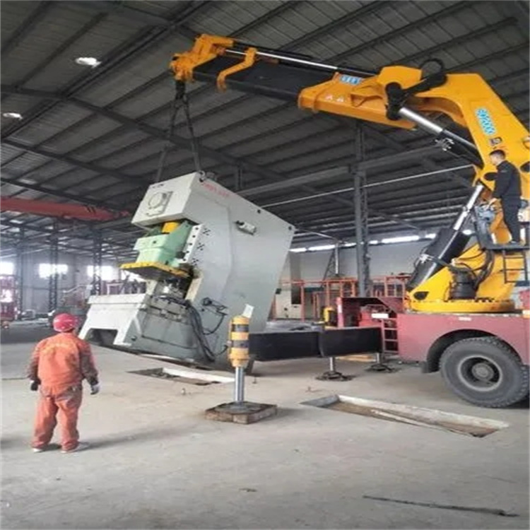 天柱80吨折臂吊车出租附近电话