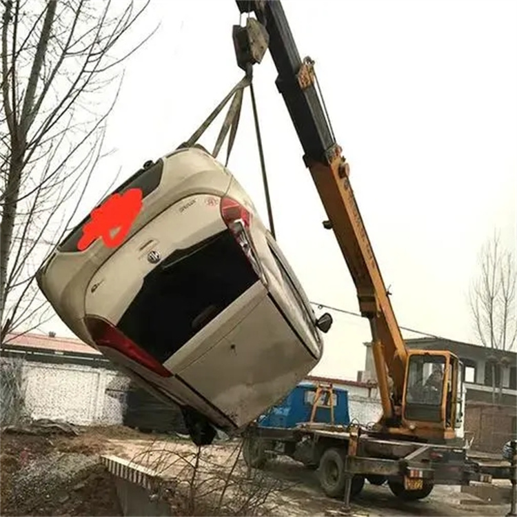 天柱随时待命，吊车24小时道路救援服务全解析